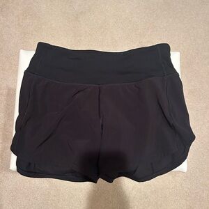 Lululemon Speed Up Mid-Rise Lined Short 4”